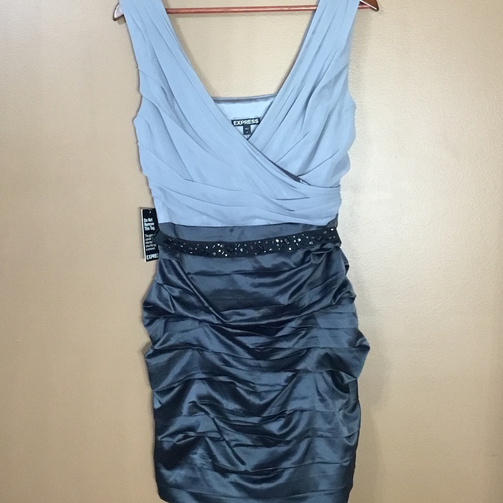 Gray Express Cocktail Dress With Belt NWT Size 8